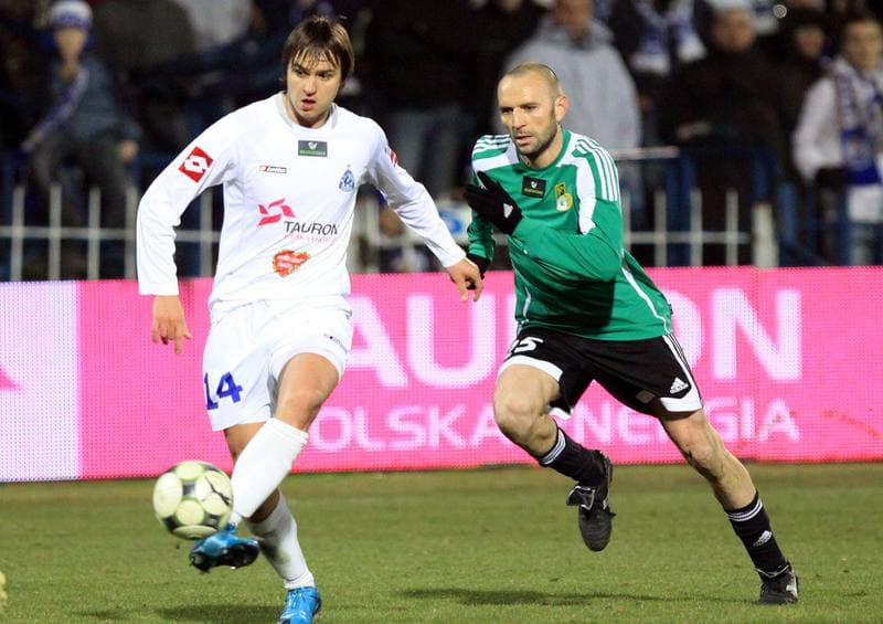 Football. Ekstraklasa. Ruch Chorzow - GKS Belchatow. 19.03.2010