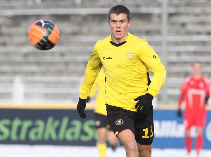 Football. MESA Gornik Zabrze - Widzew Lodz. 28.11.2010