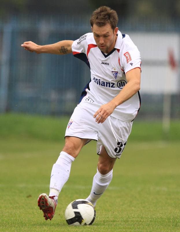 Football. B klasa gr II okreg Zabrze. Gornik II Zabrze - Stal Zabrze. 12.09.2010