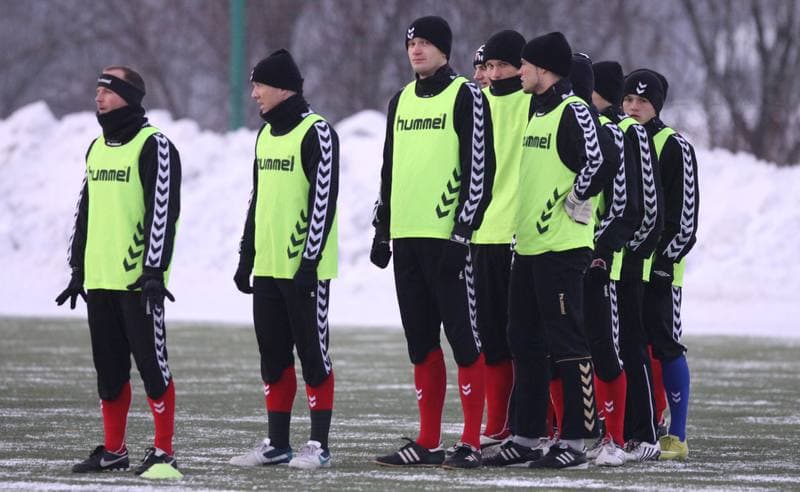 Football. Polonia Bytom. Training. 05.01.2011
