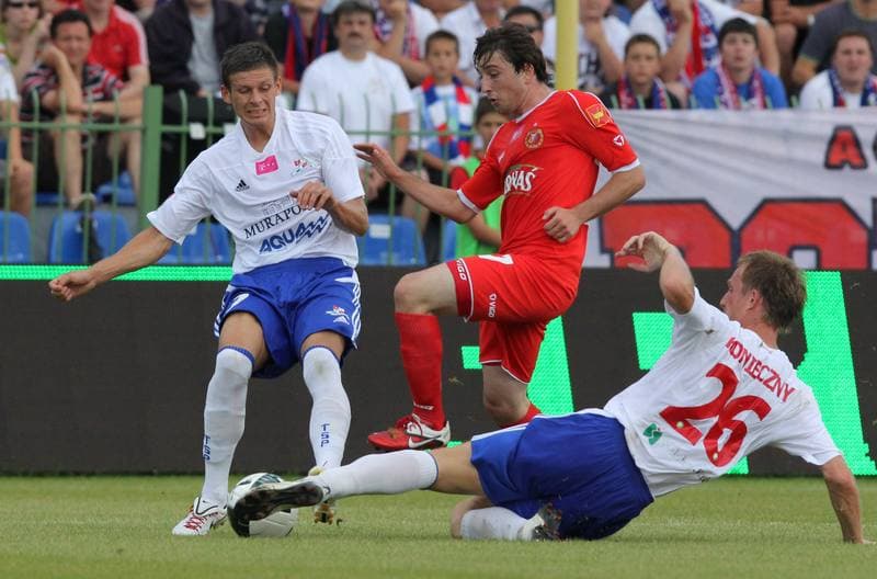 Football. T-Mobile Ekstraklasa. Podbeskidzie Bielsko-Biala - Widzew Lodz. 14.08.2011