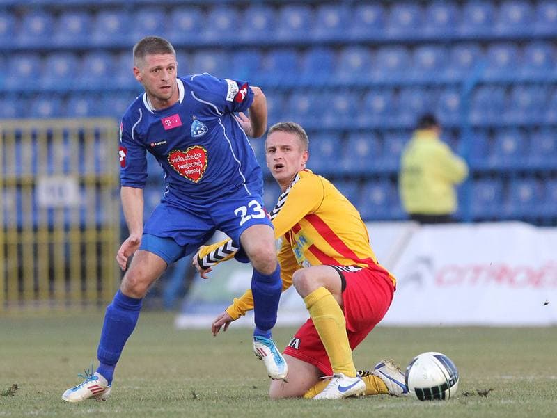 Football. T-Mobile Ekstraklasa. Ruch Chorzow - Korona Kielce. 10.12.2011