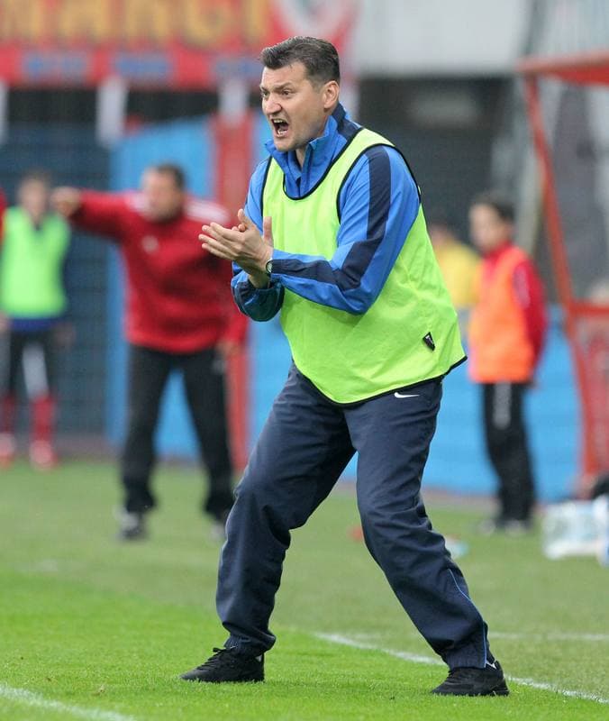 Football. Sparing. Piast Gliwice - Kolejarz Stroze. 10.03.2012