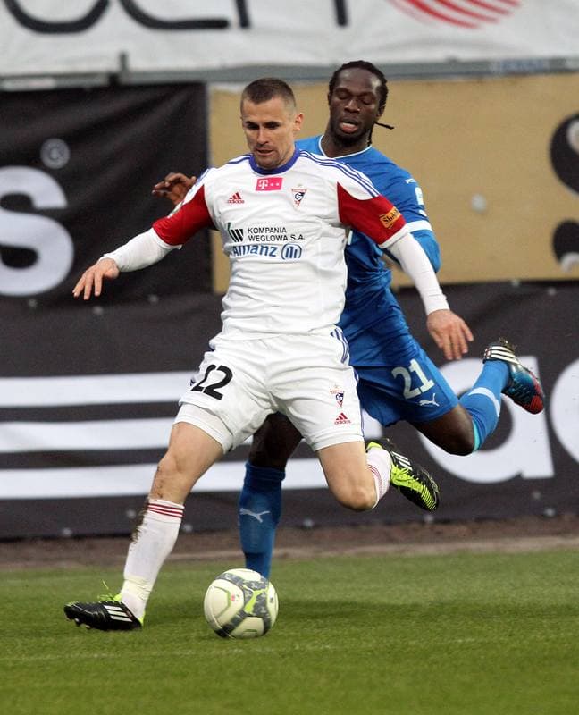Football. Mloda Ekstraklasa. Gornik Zabrze - Lech Poznan. 08.05.2011