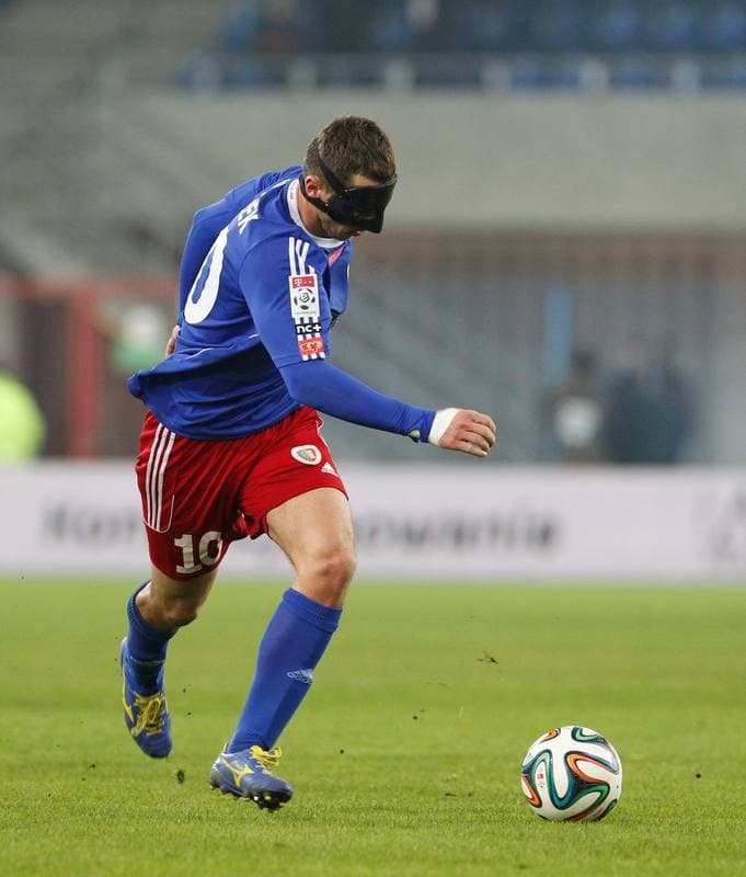 Football. T-Mobile Ekstraklasa. Piast Gliwice - Pogon Szczecin. 15.12.2014