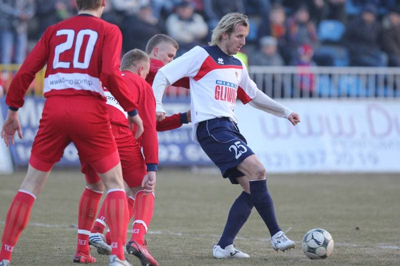 Football. I liga. Piast Gliwice - Odra Wodzislaw Slaski. 05.03.2011