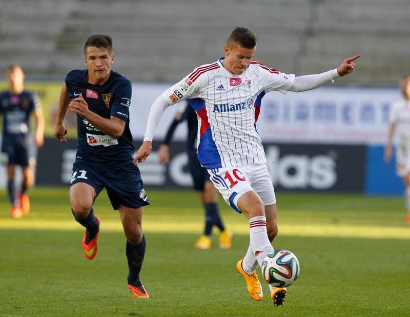 Football. T-Mobile Ekstraklasa. Gornik Zabrze - Pogon Szczecin. 02.11.2014