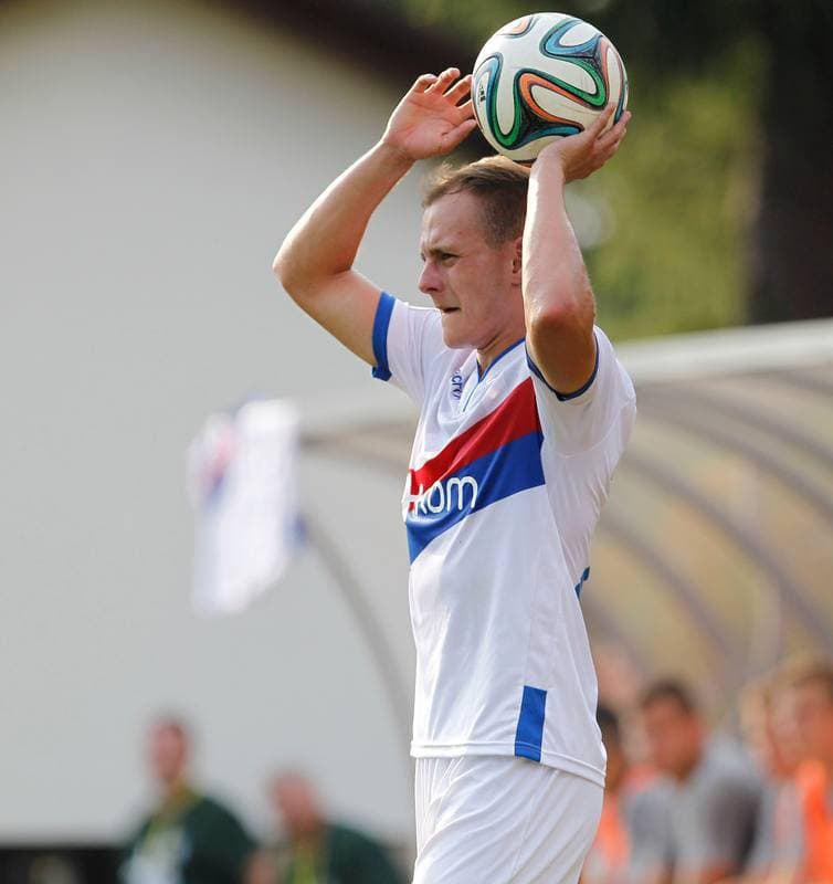 Football. II Liga. Nadwislan Gora - Rakow Czestochowa. 09.08.2015