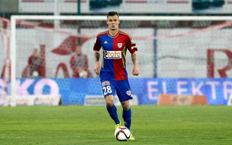 Football. T-Mobile Ekstraklasa. Piast Gliwice - Korona Kielce. 22.03.2015