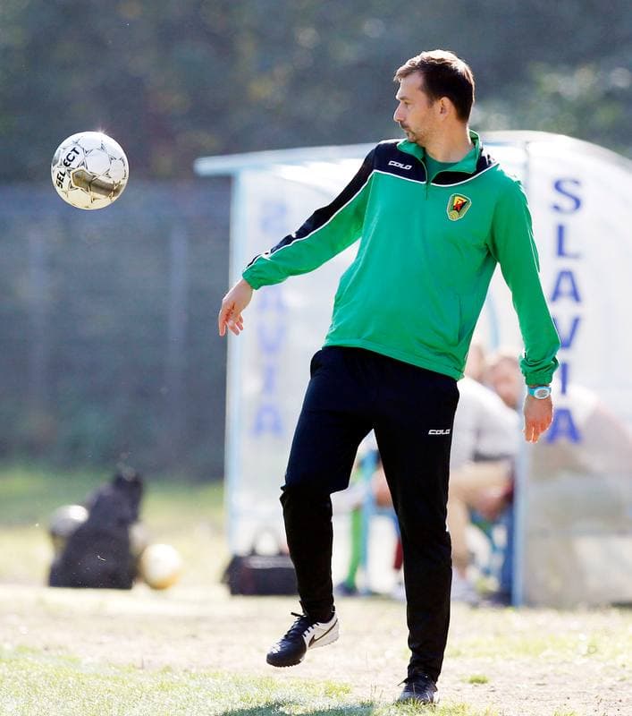 Football. IV Liga. Slavia Ruda Slaska - Ruch Radzionkow. 03.10.2015