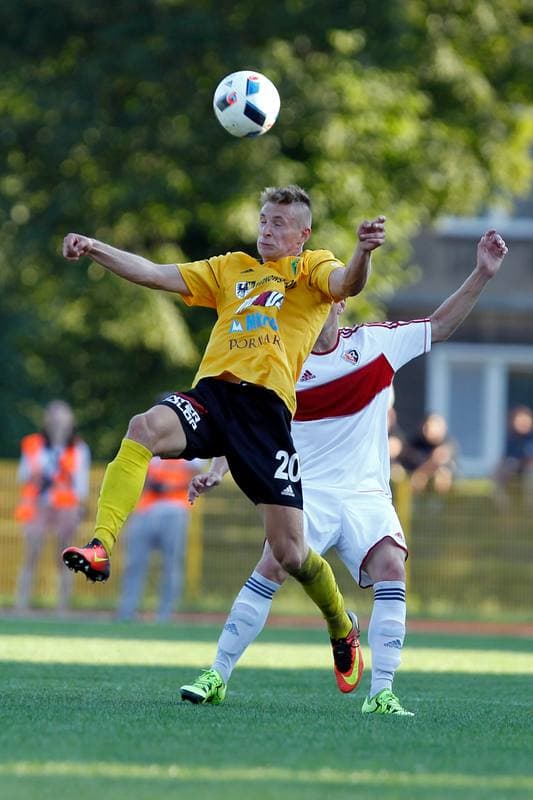 Football. III Liga. Gwarek Tarnowskie Gory - Ruch Zdzieszowice. 15.08.2017