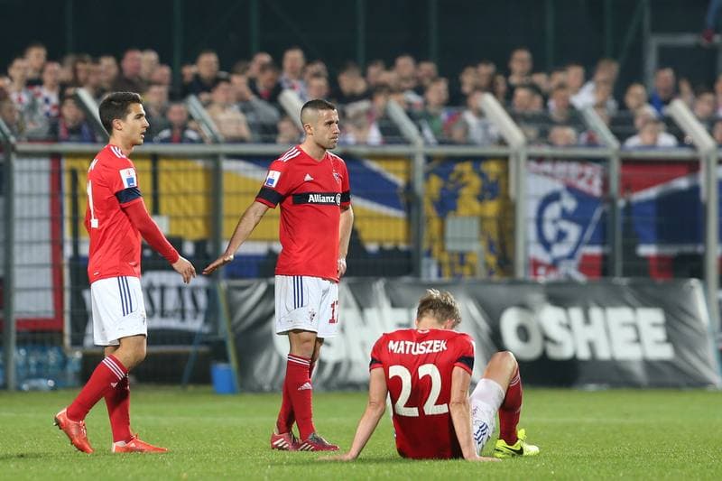 Football. Nice I Liga. MKS Kluczbork - Gornik Zabrze. 01.04.2017