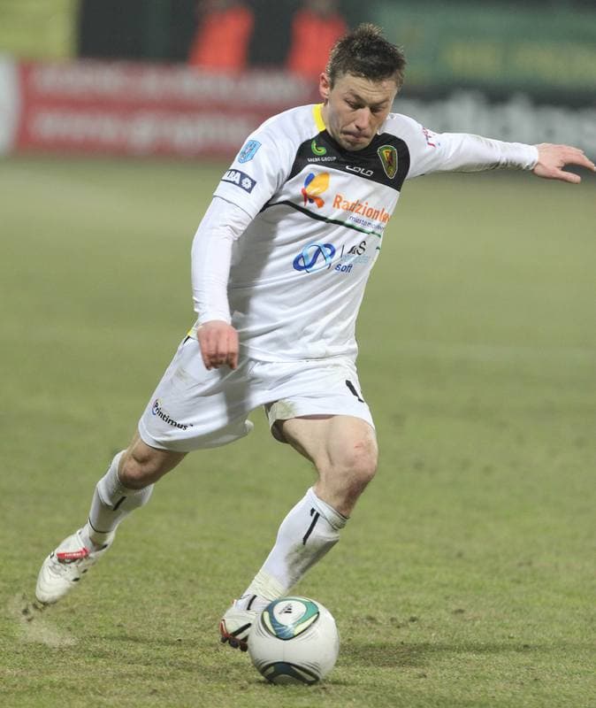 Football. I liga. GKS Katowice - Ruch Radzionkow. 17.03.2012