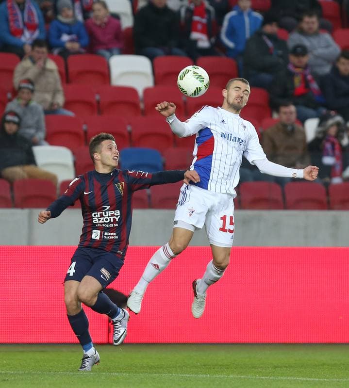 Football. Ekstraklasa. Gornik Zabrze - Pogon Szczecin. 01.04.2016