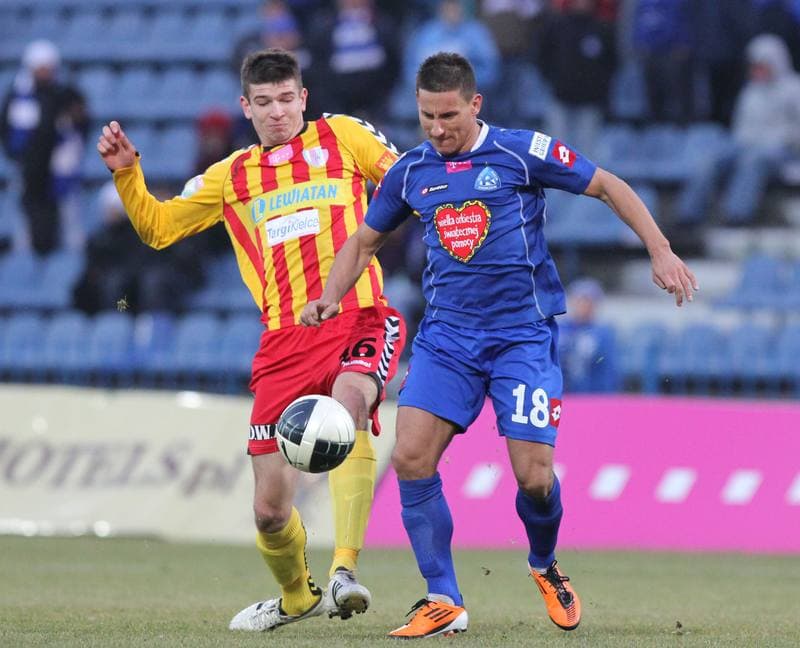 Football. T-Mobile Ekstraklasa. Ruch Chorzow - Korona Kielce. 10.12.2011