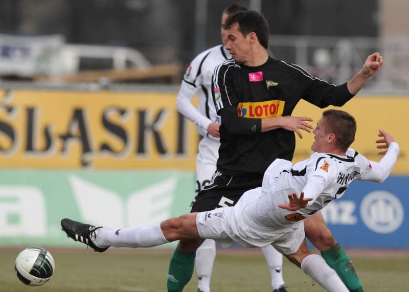 Football. PKO BP Ekstraklasa. Gornik Zabrze - Lechia Gdansk. 15.04.2011