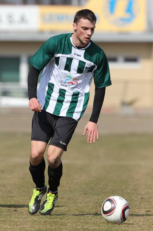 Football. II liga. ROW Rybnik - Baltyk Gdynia. 18.03.2012