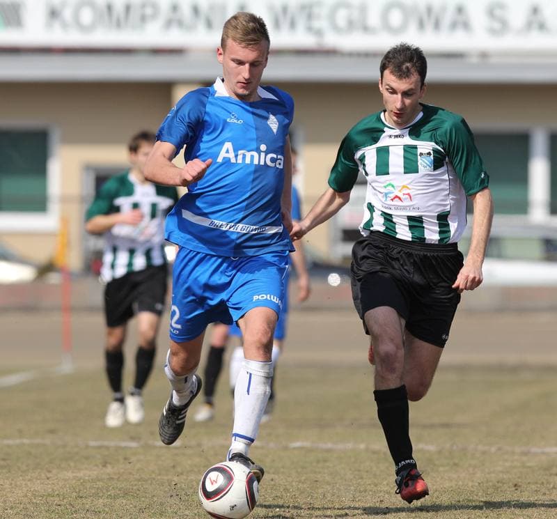 Football. II liga. ROW Rybnik - Baltyk Gdynia. 18.03.2012
