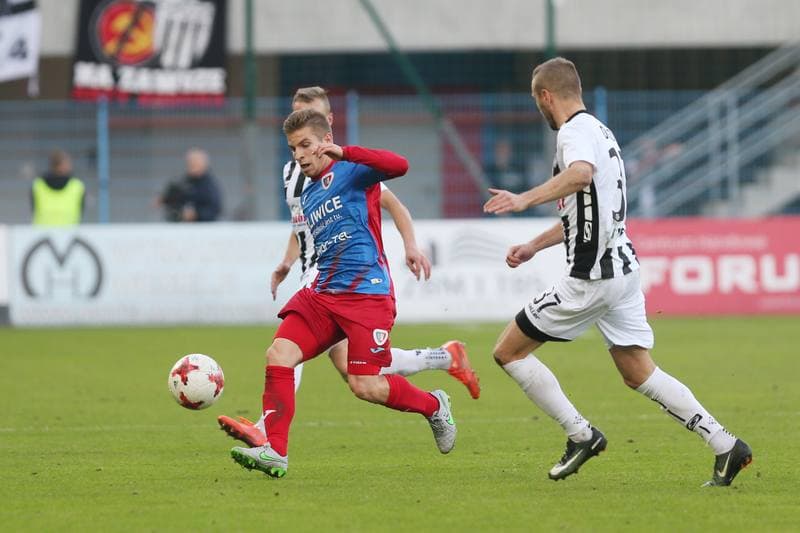 Football. Lotto Ekstraklasa. Piast Gliwice - Sandecja Nowy Sacz. 14.10.2017