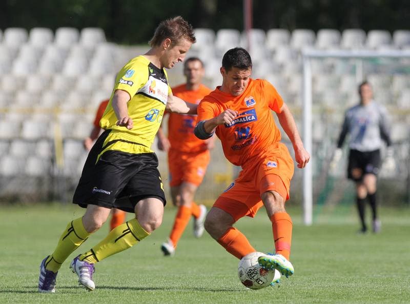 Football. I liga. Ruch Radzionkow - Termalica Bruk-Bet Nieciecza. 09.05.2012