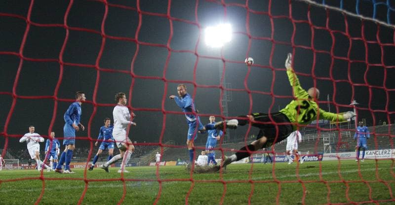 Football. I liga. Gornik Zabrze - Flota Swinoujscie. 26.03.2010