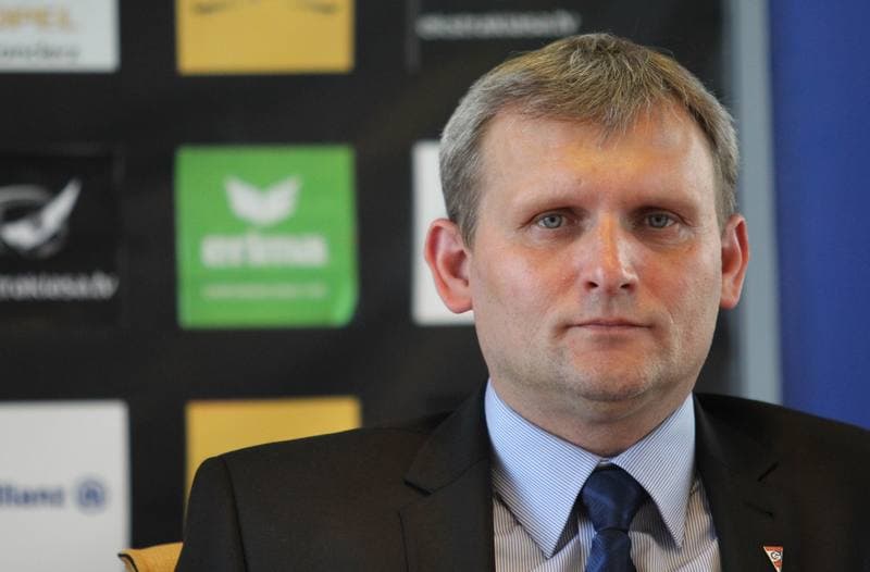 Football. Gornik Zabrze. Press Conference. 19.05.2011