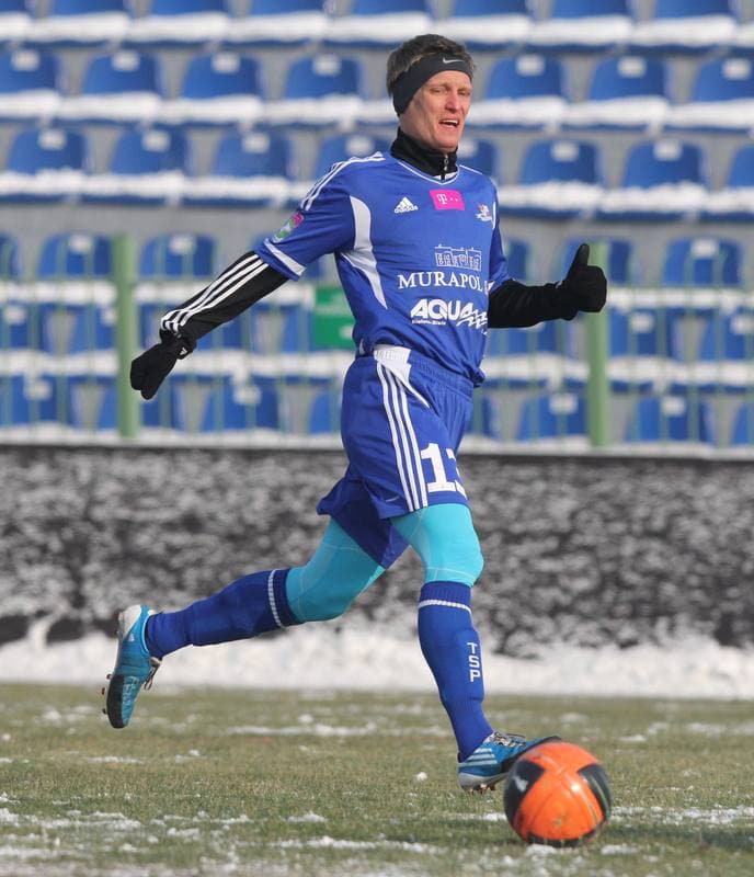 Football. Sparing. Podbeskidzie Bielsko-Biala - MFK Karvina. 11.02.2012