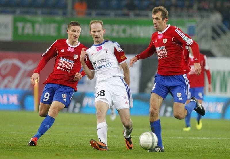Football. T-Mobile Ekstraklasa. Piast Gliwice - Gornik Zabrze. 30.11.2013