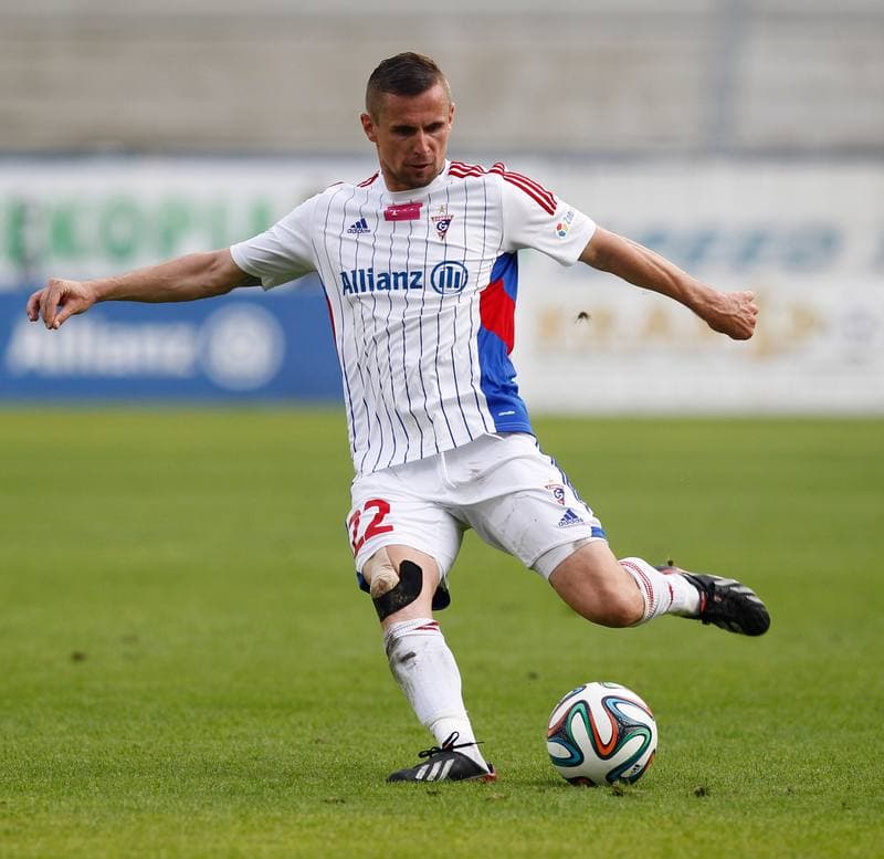 Football. PKO BP Ekstraklasa. Gornik Zabrze - Piast Gliwice. 01.12.2015