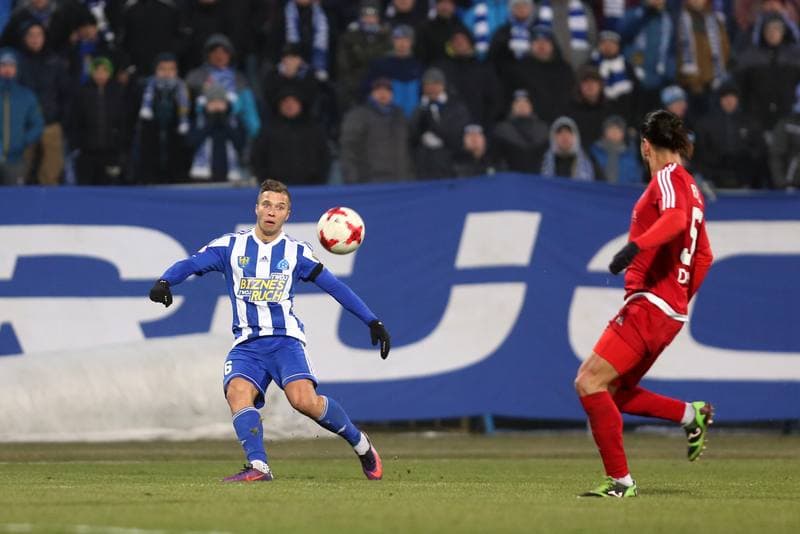 Football. Nice I Liga. Ruch Chorzow - Drutex-Bytovia Bytow. 04.03.2018