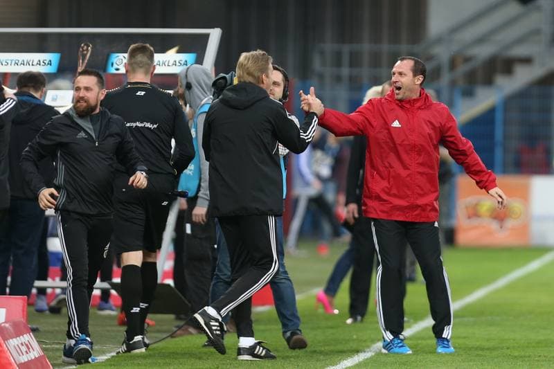 Football. Ekstraklasa. Piast Gliwice - Pogon Szczecin. 01.05.2016