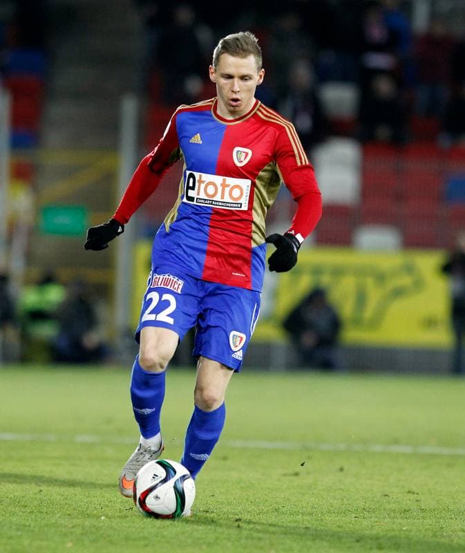 Football. PKO BP Ekstraklasa. Gornik Zabrze - Piast Gliwice. 01.12.2015