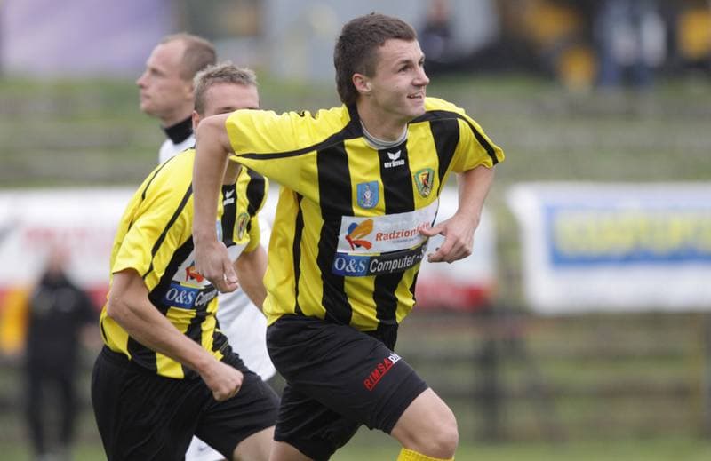 Football. Bytom I liga. Ruch Radzionkow - Pogon Szczecin. 16.10.2010