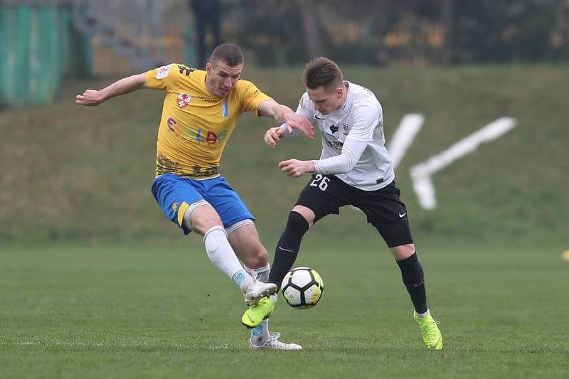 Football. II Liga. Rozwoj Katowice - Olimpia Elblag. 13.04.2019