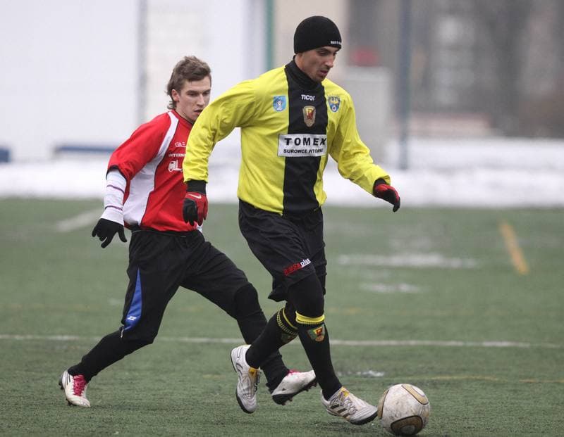 Football. Sparing. Ruch Radzionkow - LZS Piotrowka. 19.02.2011