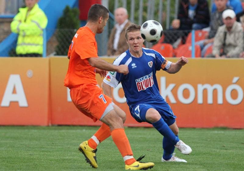 Football. I liga. Termalica Bruk-Bet Nieciecza - Piast Gliwice. 10.09.2011