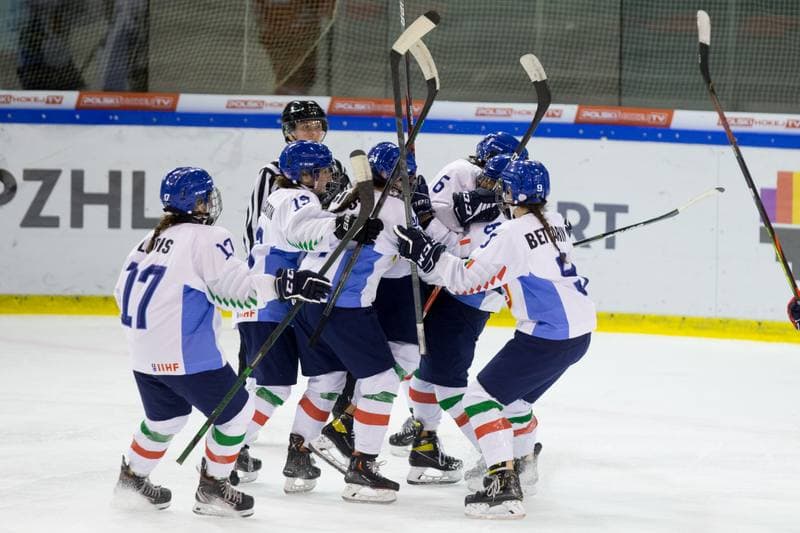 Ice Hockey. Women's World Championship Division 1B. Poland - Italy. 12.04.2022