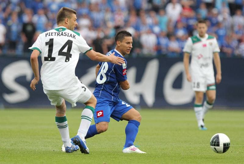 Football. Ekstraklasa. Ruch Chorzow - Slask Wroclaw. 03.04.2010