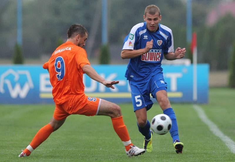 Football. I liga. Termalica Bruk-Bet Nieciecza - Piast Gliwice. 10.09.2011