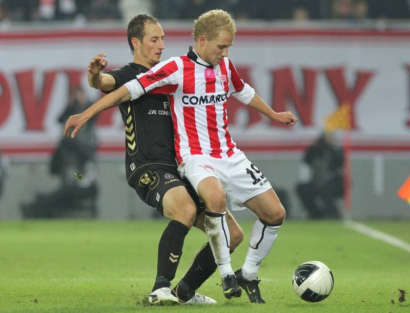Football. T-Mobile Ekstraklasa. Cracovia Krakow - Polonia Warszawa. 24.10.2011