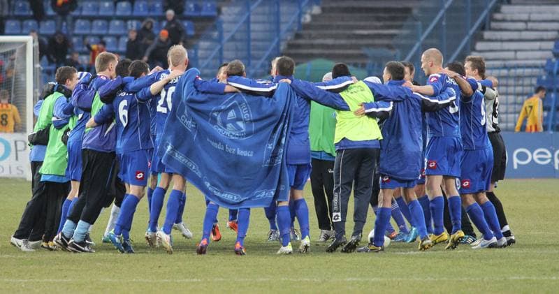 Football. T-Mobile Ekstraklasa. Ruch Chorzow - Korona Kielce. 10.12.2011