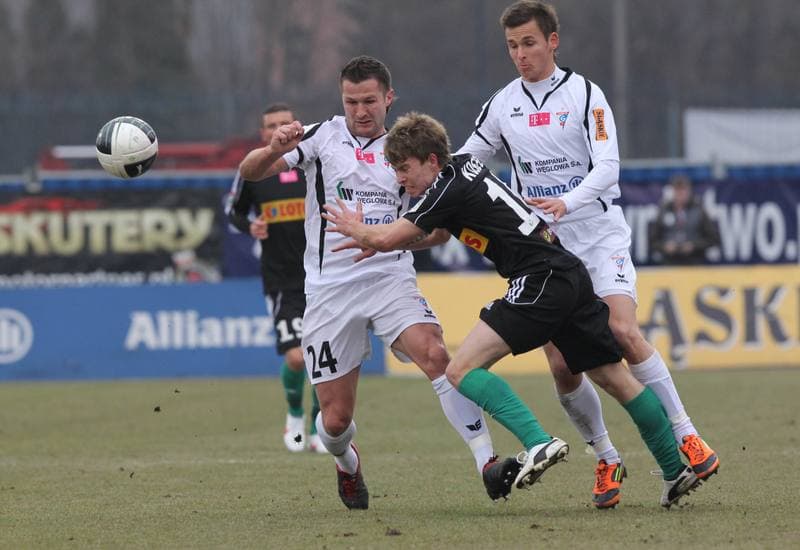 Football. PKO BP Ekstraklasa. Gornik Zabrze - Lechia Gdansk. 15.04.2011