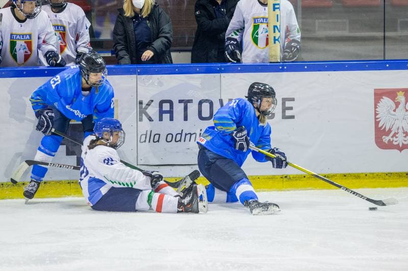 Ice Hockey. Women's World Championship Division 1B. Italy - Kazakhstan. 11.04.2022