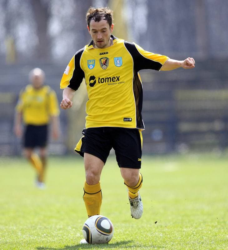 Football. II liga grupa zachodnia. Ruch Radzionkow - Jarota Jarocin. 03.04.2010