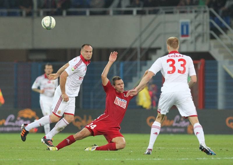 Football. T-Mobile Ekstraklasa. Piast Gliwice - Wisla Krakow. 01.10.2012