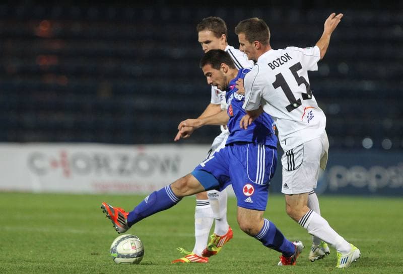 Football. Ekstraklasa. Ruch Chorzow - GKS Belchatow. 19.03.2010