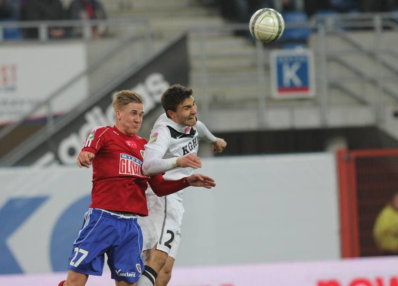 Football. T-Mobile Ekstraklasa. Piast Gliwice - Zaglebie Lubin. 02.03.2013