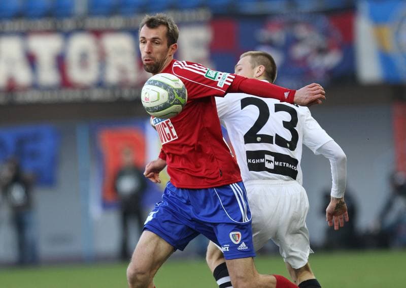 Football. T-Mobile Ekstraklasa. Piast Gliwice - Zaglebie Lubin. 02.03.2013
