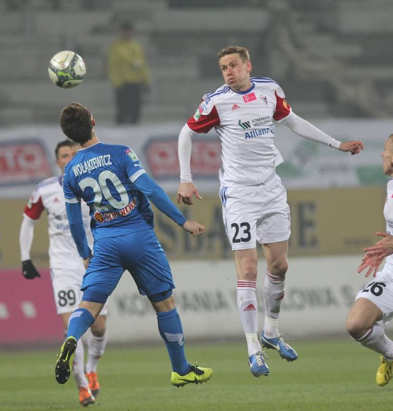 Football. Mloda Ekstraklasa. Gornik Zabrze - Lech Poznan. 08.05.2011