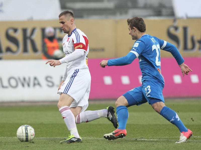 Football. Mloda Ekstraklasa. Gornik Zabrze - Lech Poznan. 08.05.2011